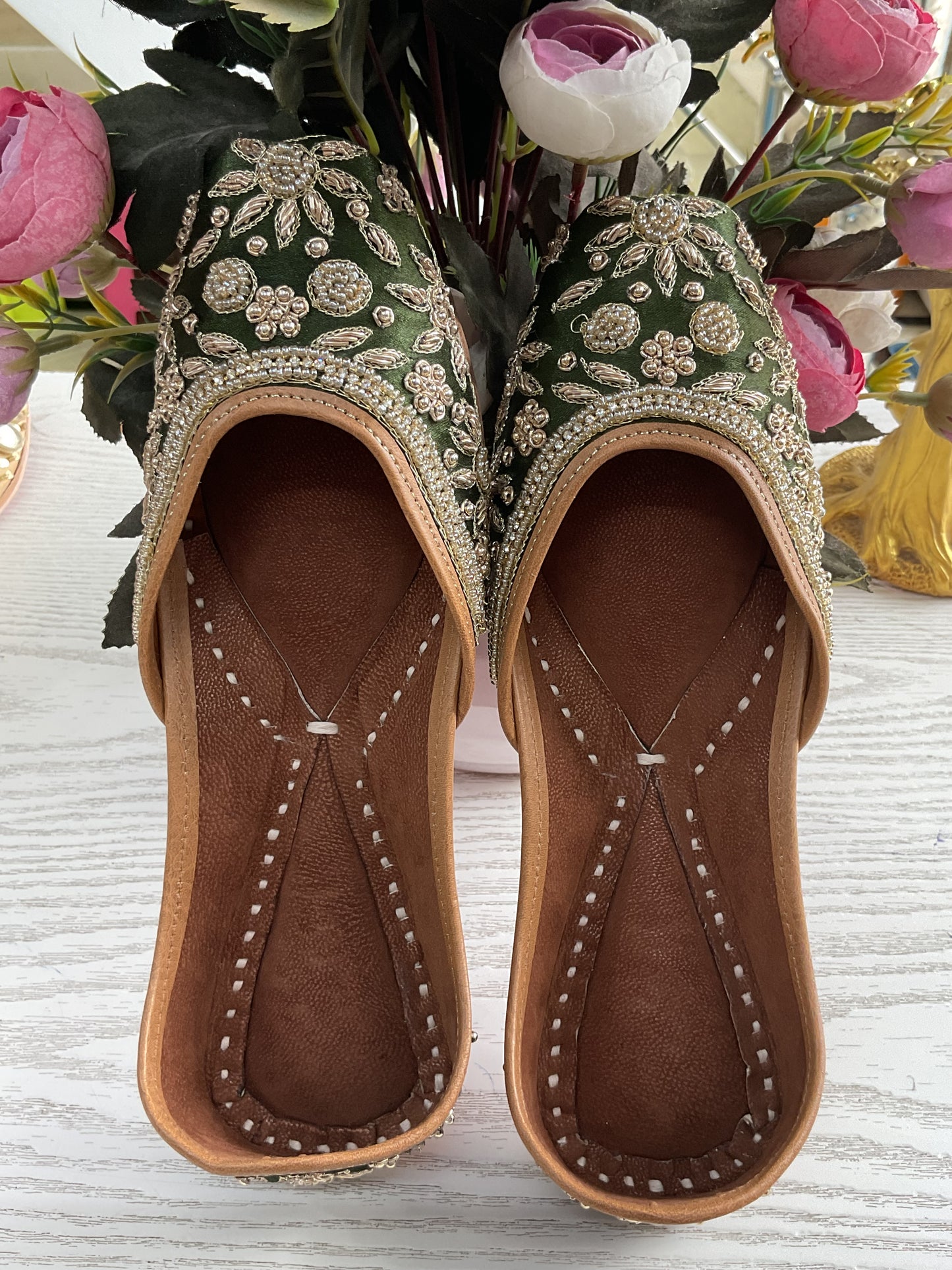 Green silver stone punjabi Jutti
