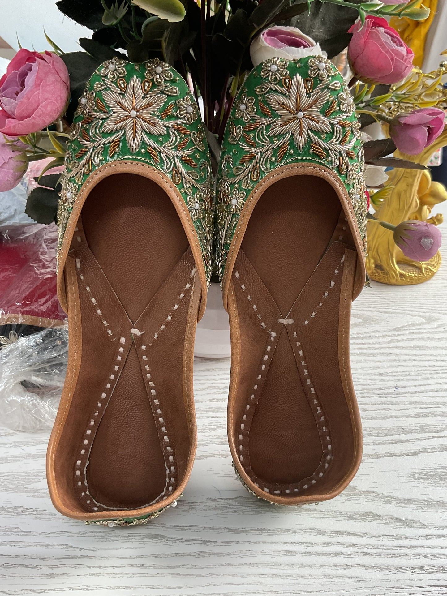 Green punjabi Jutti