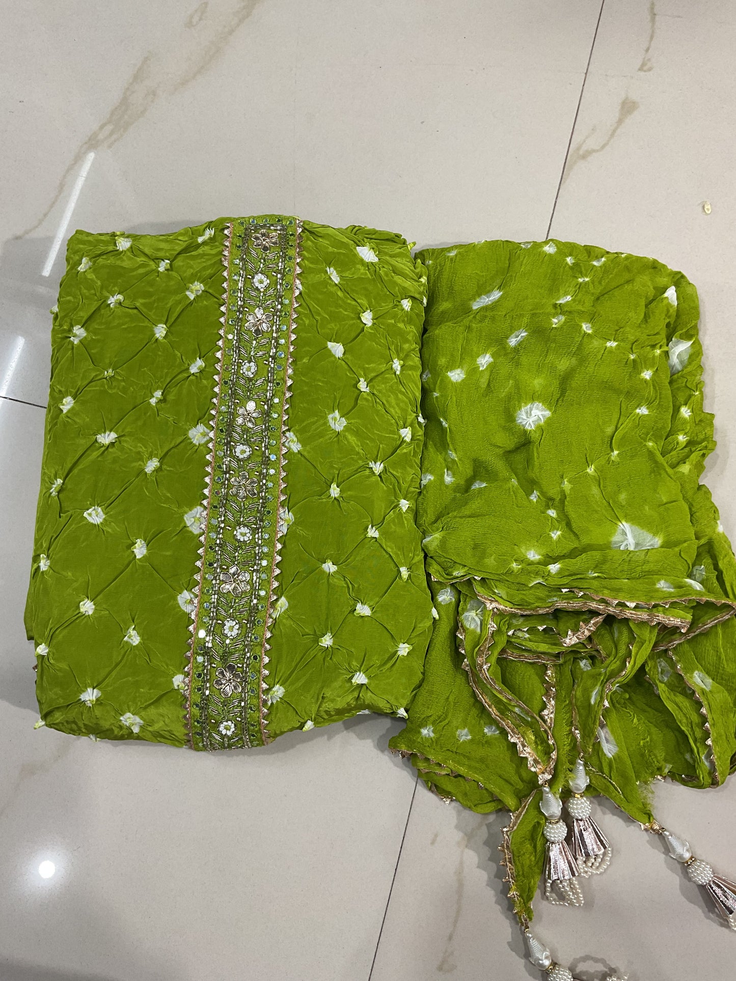 Crape Bandhej Suit