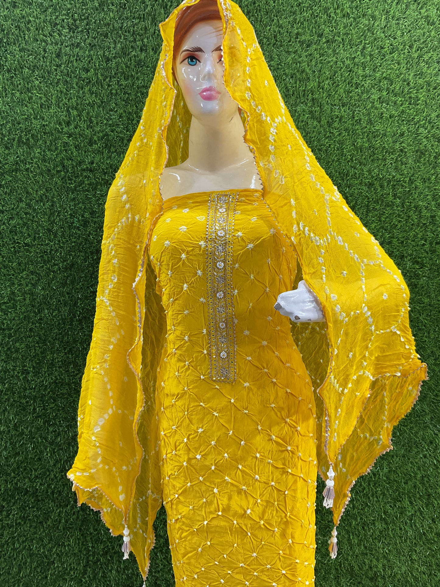 Crape Bandhej Suit