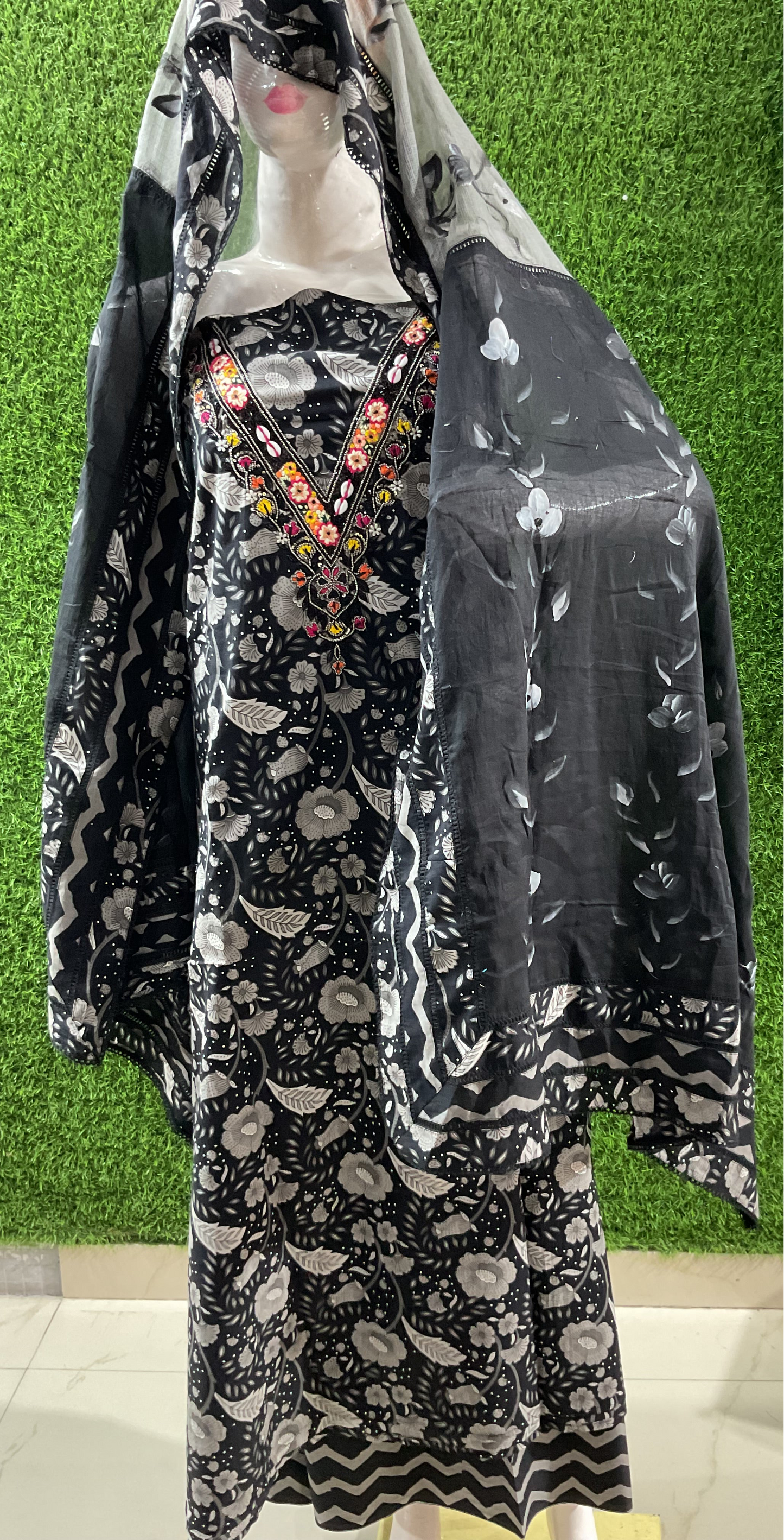 Black cotton suit
