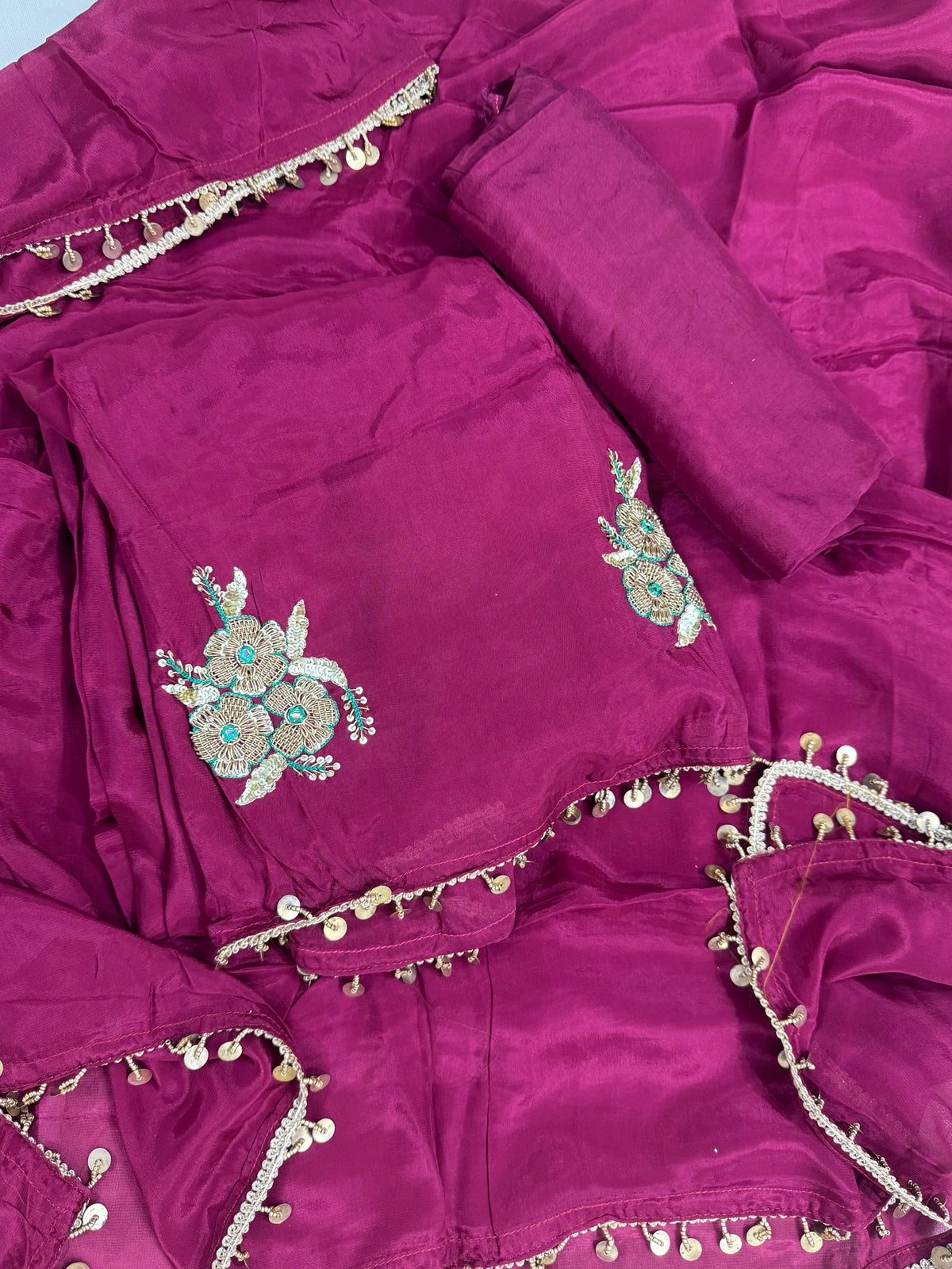 Antique dabka
