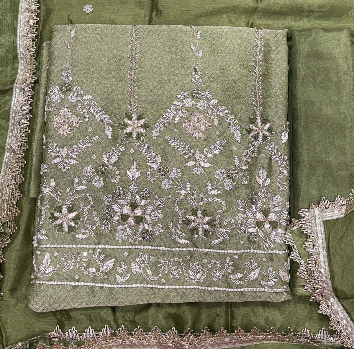 Dabka design