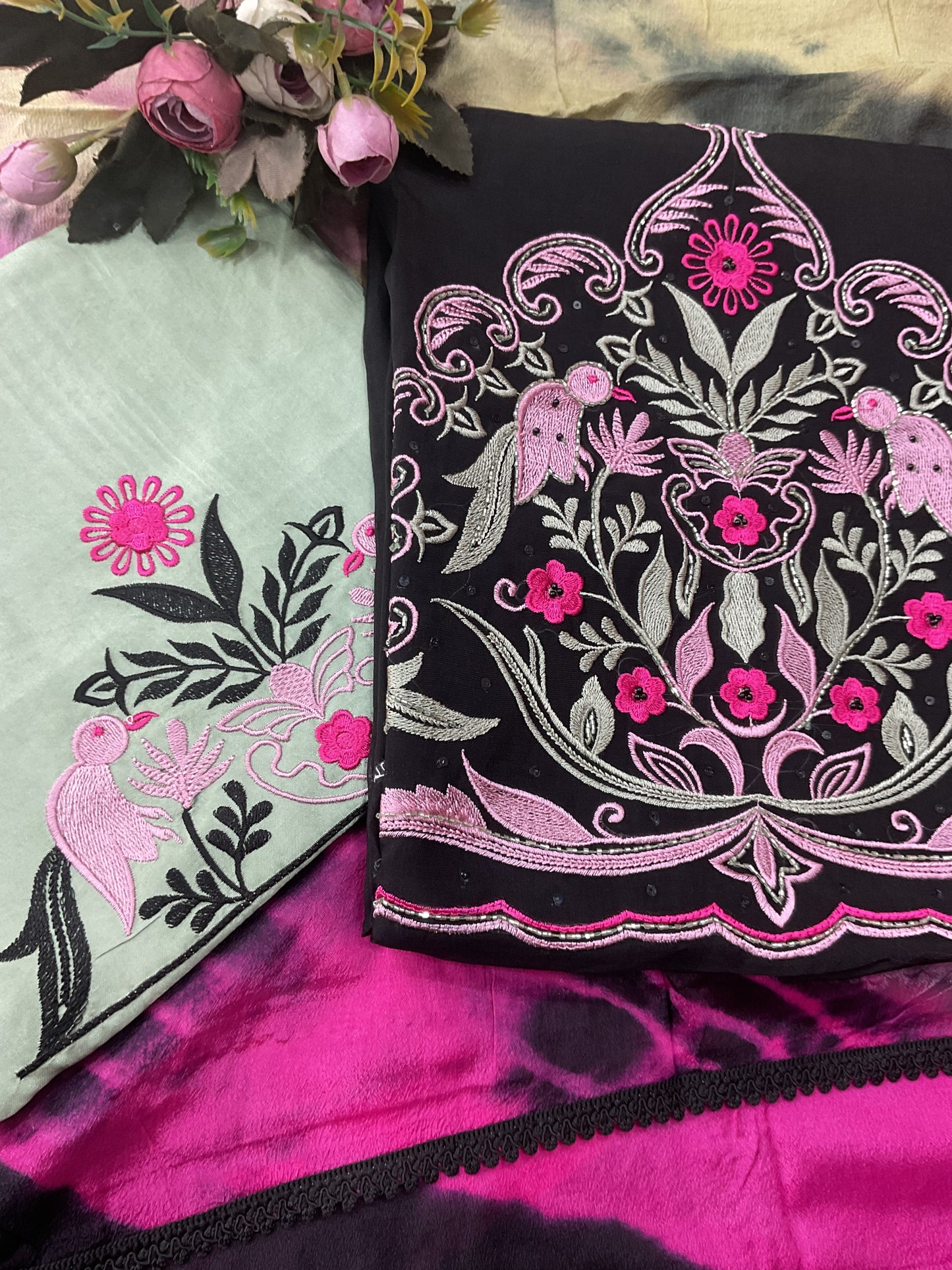 Bottom work 💕🖤￼