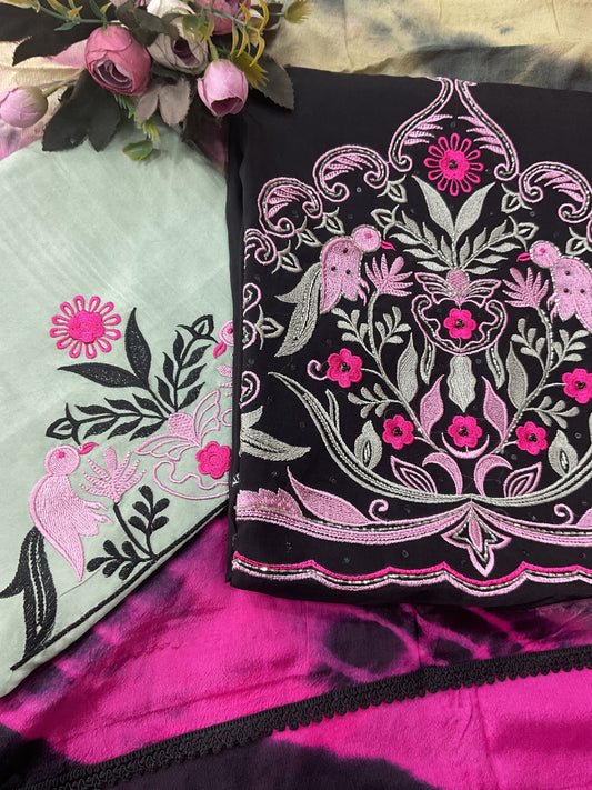 Bottom work 💕🖤￼