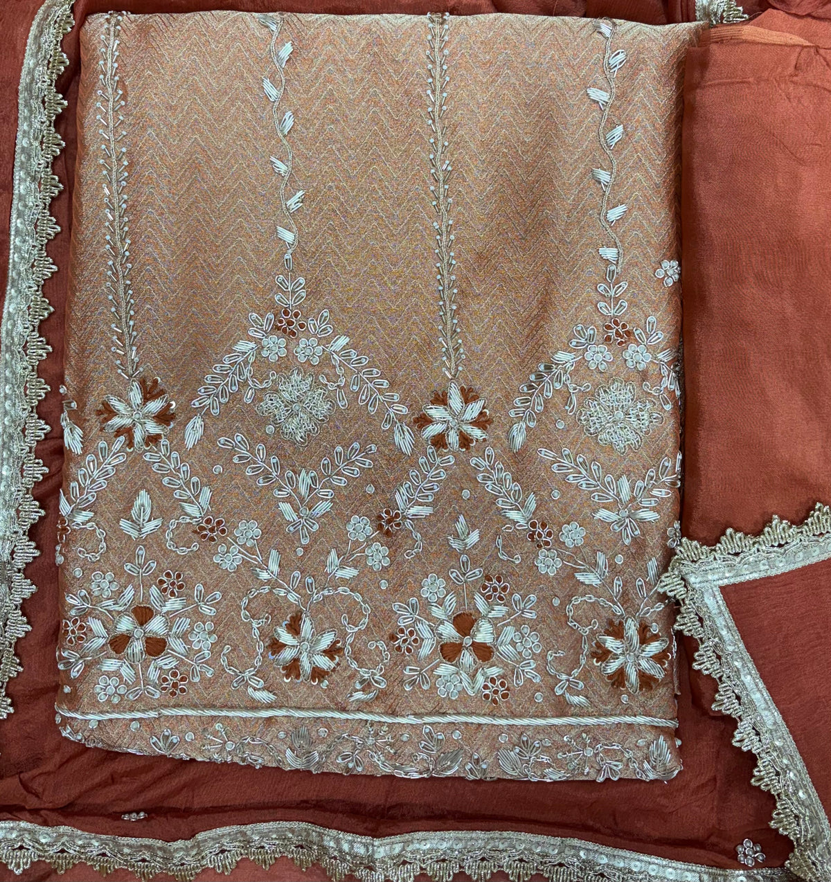 Dabka design