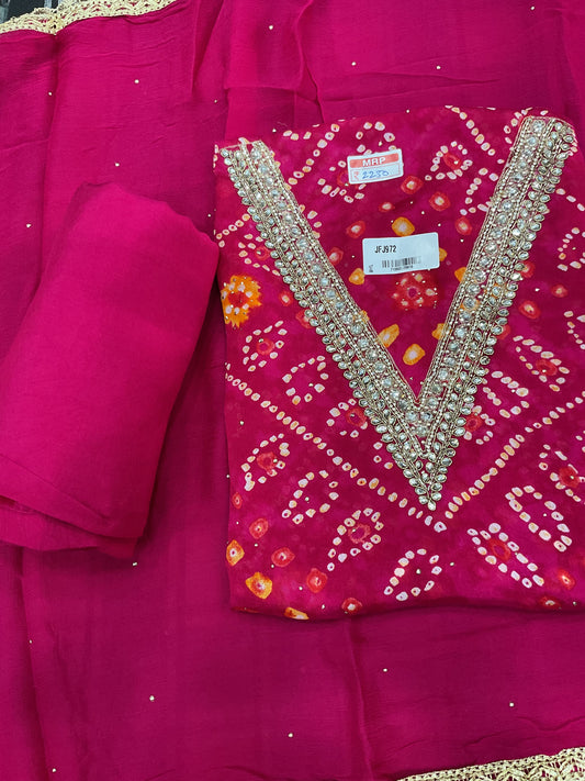 Chinnon v-neck ￼
