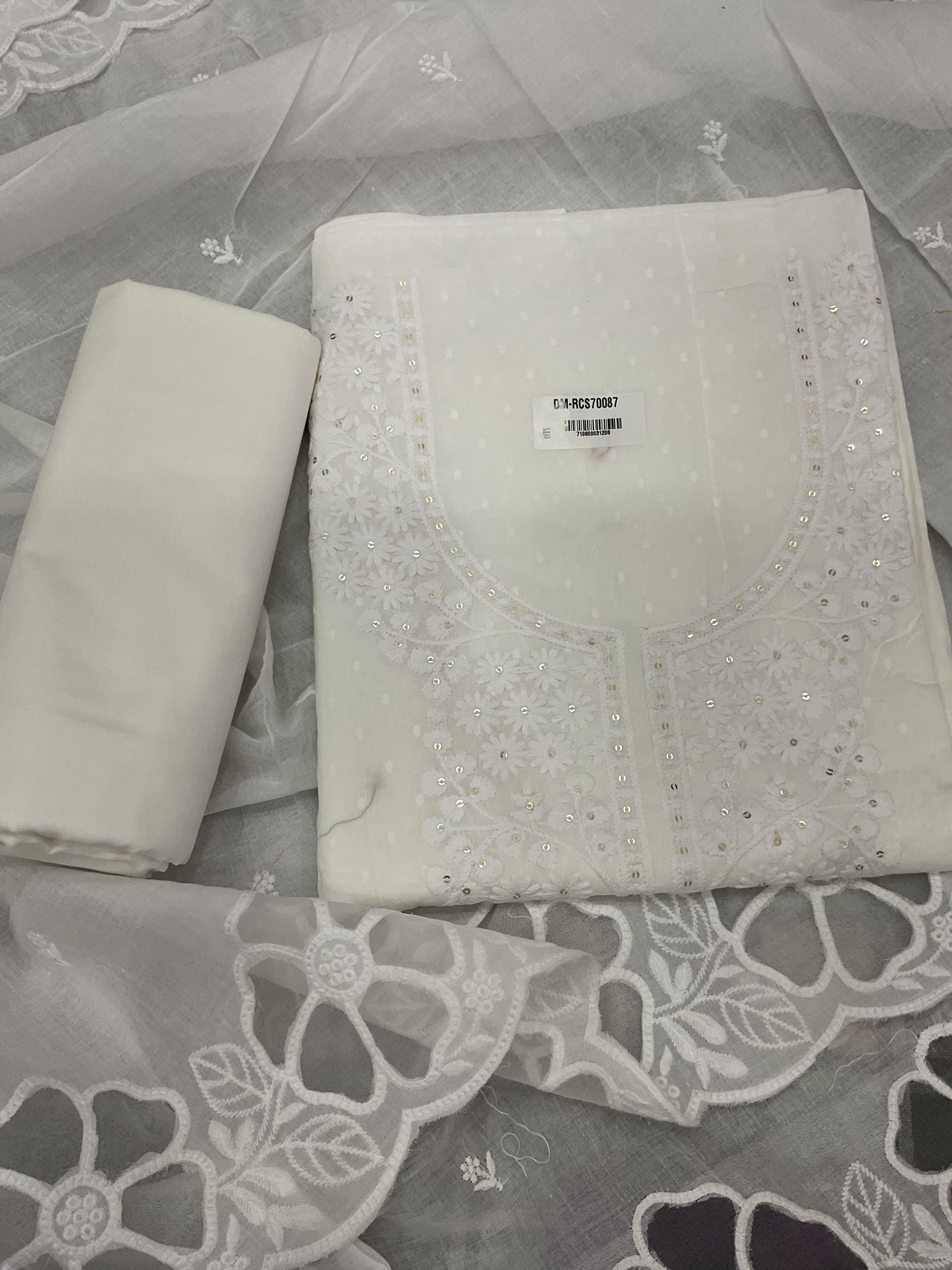 Aplic dupatta ￼