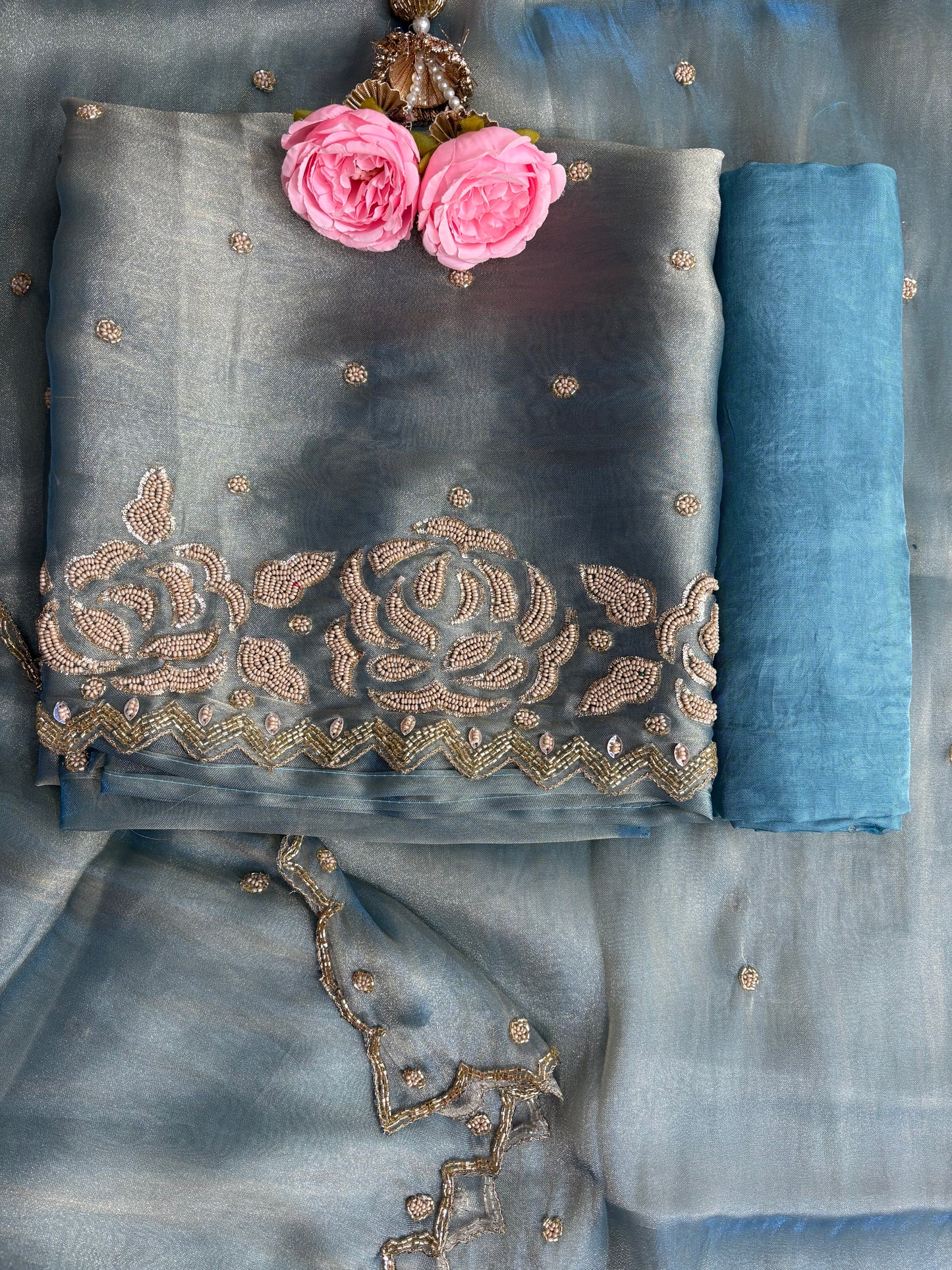Metallic rose