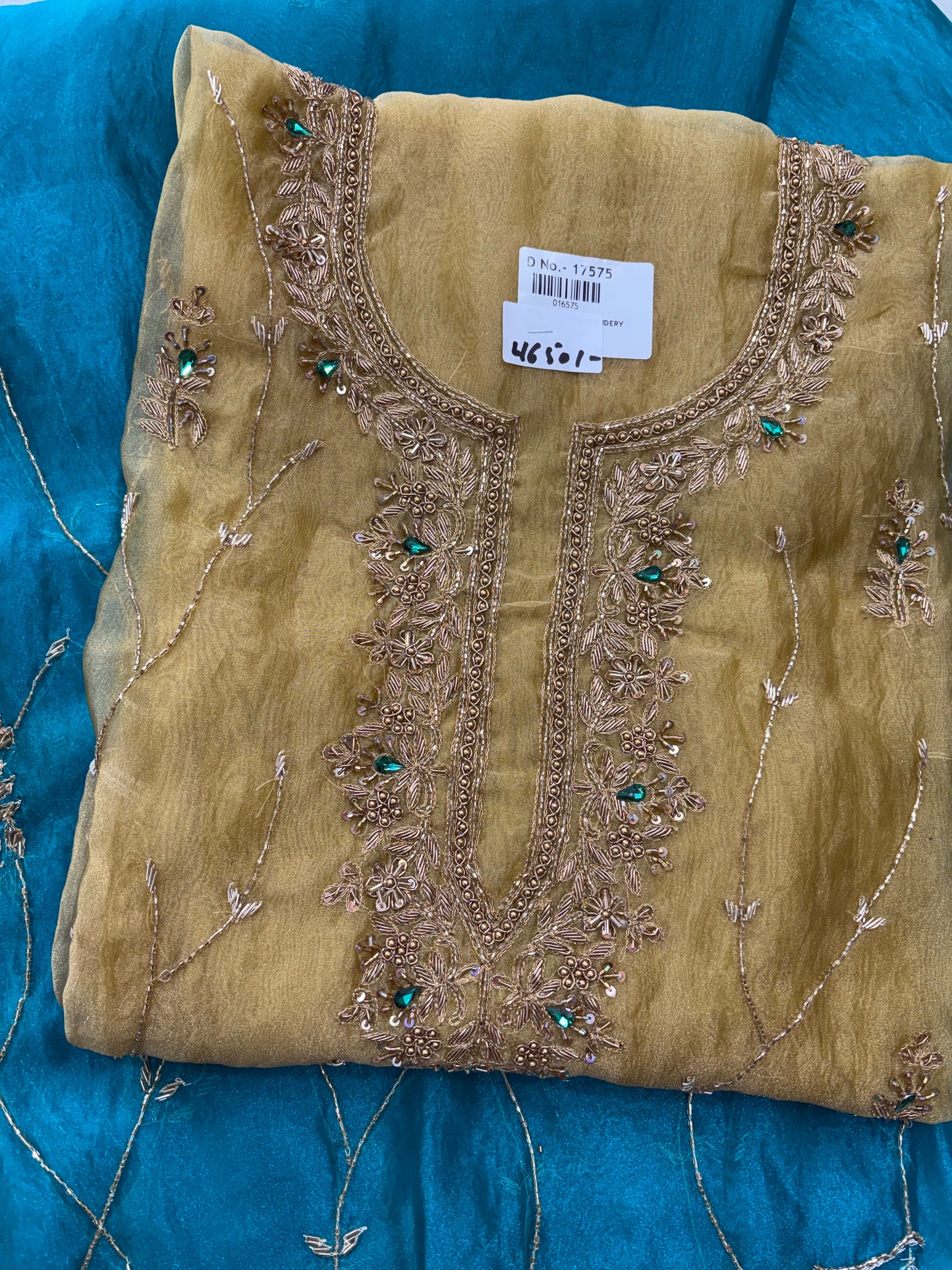 Antique dabka